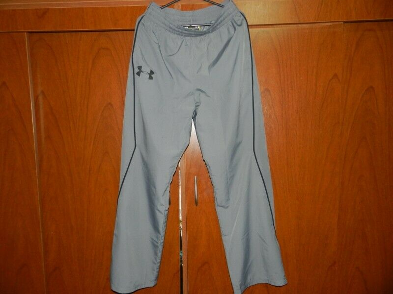 Hermoso Pantalón marca Under Armour