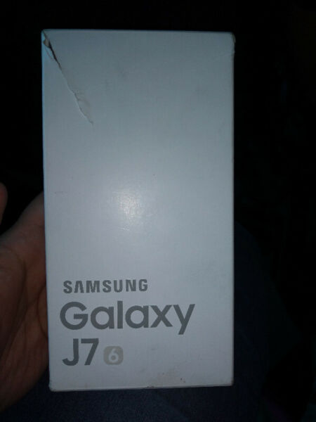 SAMSUNG J