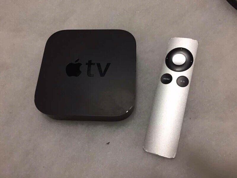 Apple TV 3ra Generación, control remoto, cable hdmi y power