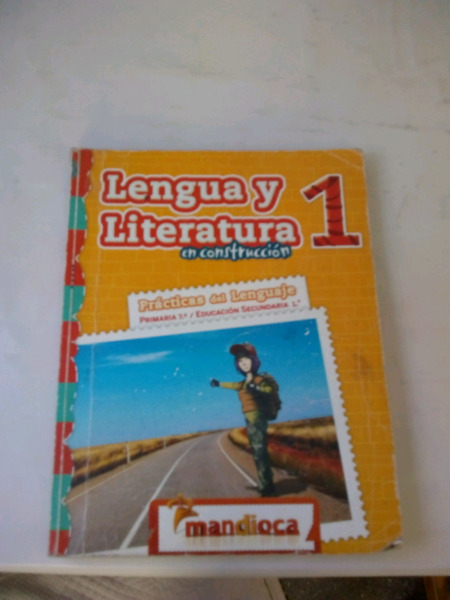 Lengua y literatura 1 en construcción editorial mandioca