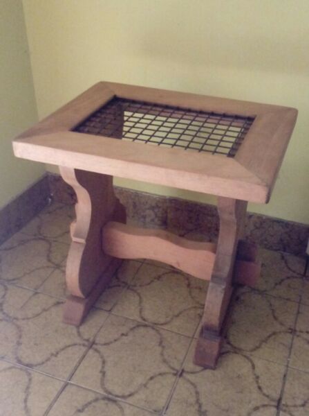 mesa chica baja ratona madera