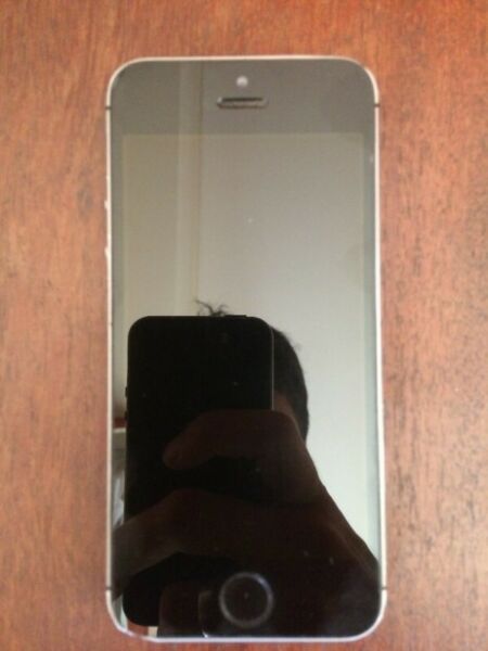 Iphone 5S 16GB color negro liberado