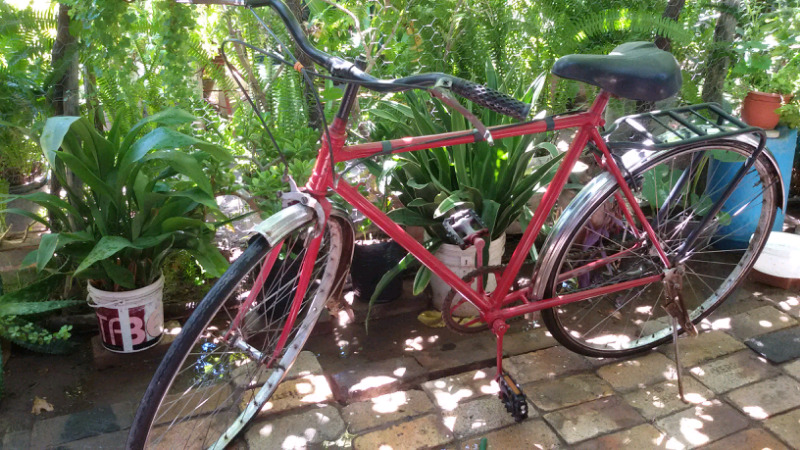 Bicicleta color rojo