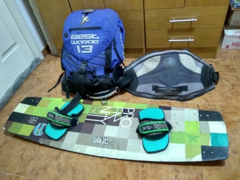 Equipo completo de Kite Surf + traje nuevo de neopreno