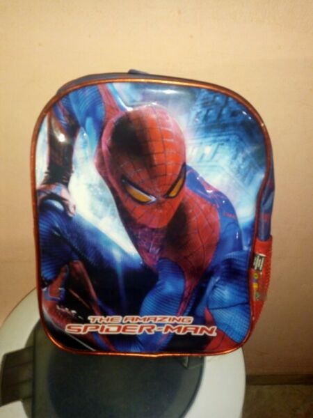 VENDO MOCHILA PARA VARON