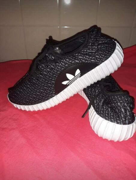 Zapatillas NUEVAS...