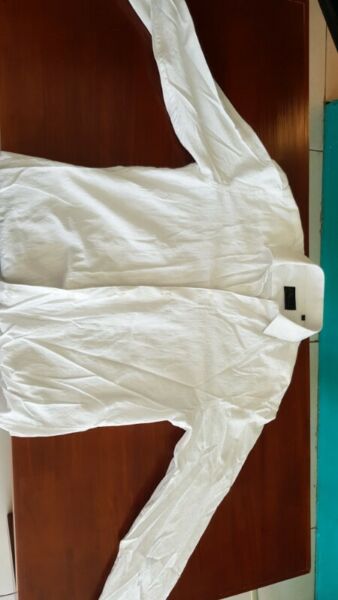 Camisa blanca de vestir en excelente precio y estado!