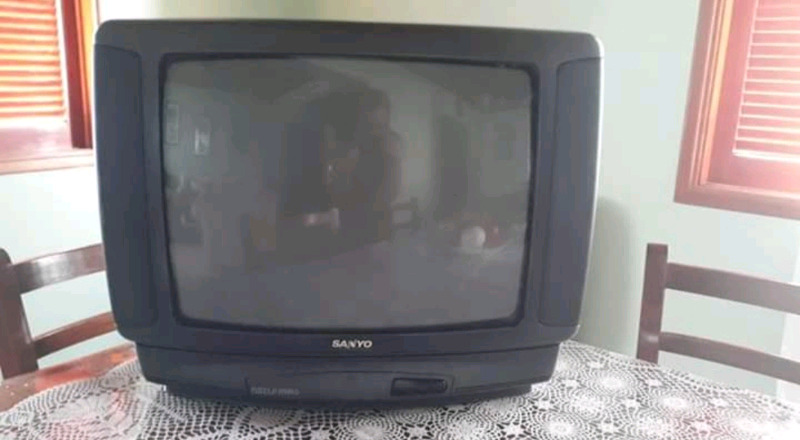 Urgentee! Vendo tele 21" Sanyo