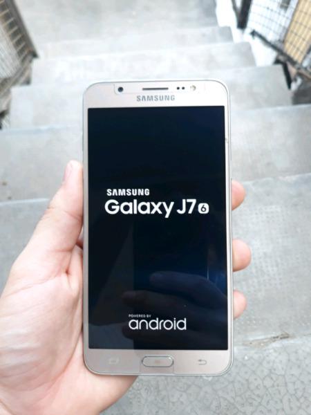 Vendo Samsung J7 2016 Dorado Impecablee