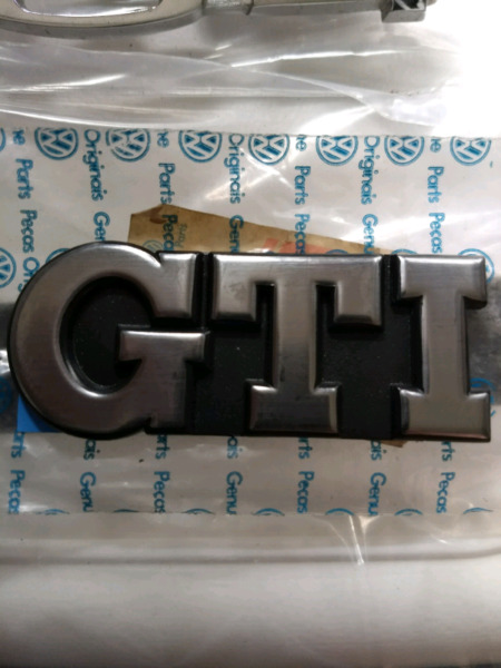 Insignia " GTI " de VW gol GTI Ab9 - linea  original