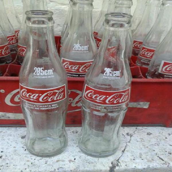 Vendo 24 botellitas de coca cola 285 cm3 con cajon $ 450