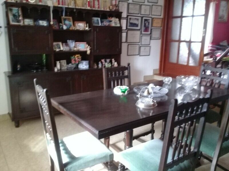 VENDO JUEGO DE COMEDOR COLONIAL