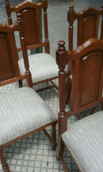 sillas con tapizado nuevo $  c/una