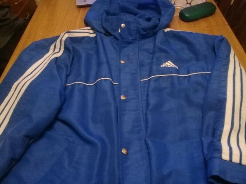 CAMPERA ADIDAS ROMPEVIENTOS TALLE LARGE