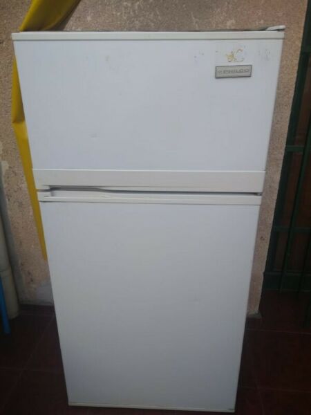 Heladera con freezer