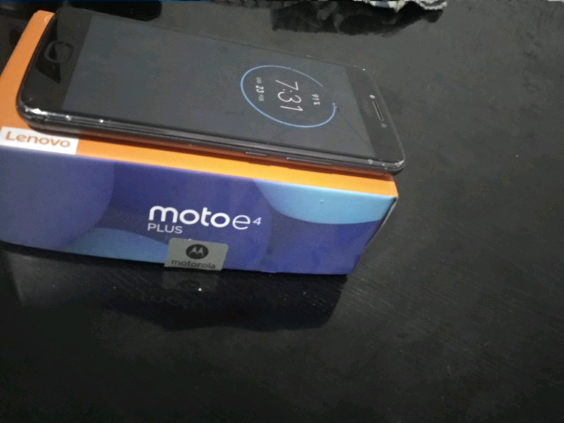 Motorola E 4 plus