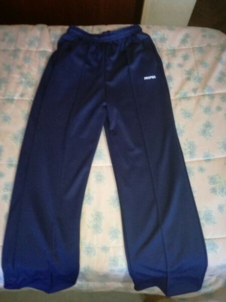 VENDO PANTALON DE GIMNASIA ESCOLAR (nuevo)