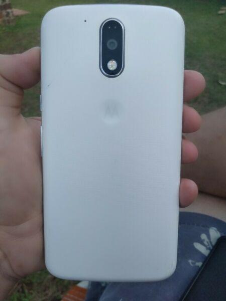 Vendo telefono moto G4