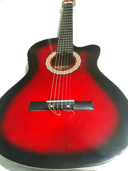 Guitarra electrocriolla Aranjuez