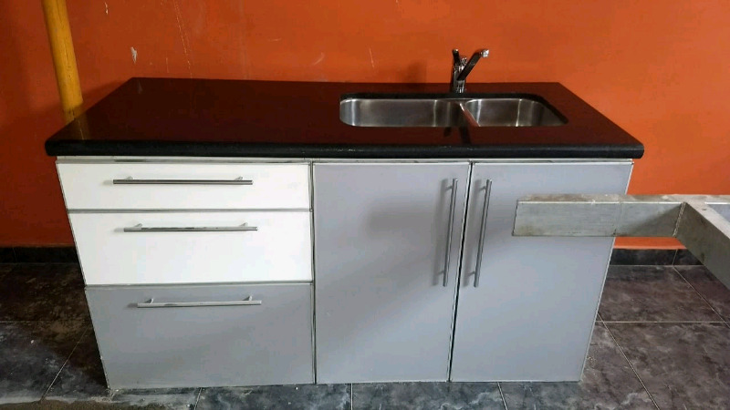 Mueble de cocina completo