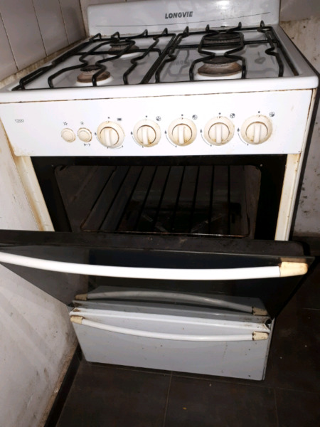 Vendo Cocina Longvie con encendido eléctrico y luz en el