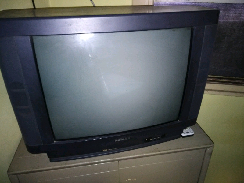 Vendo TV Noblex 20' y telef para linea