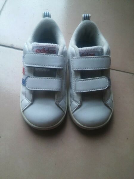 Vendo zapatillas niño