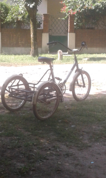 BICI 3 RUEDAS MUY FUERTE