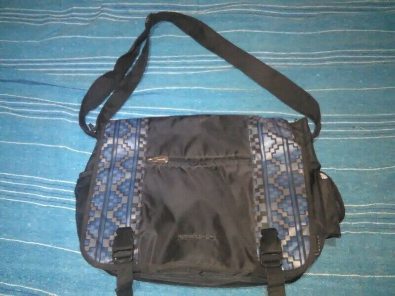 MORRAL EXCELENTE ESTADO BIEN AMPLIO