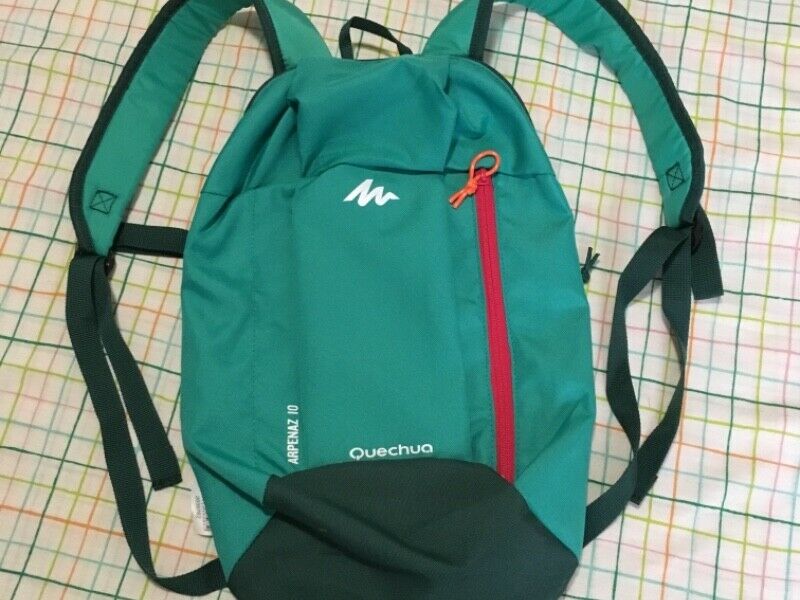 Mochila Quechua verde 1