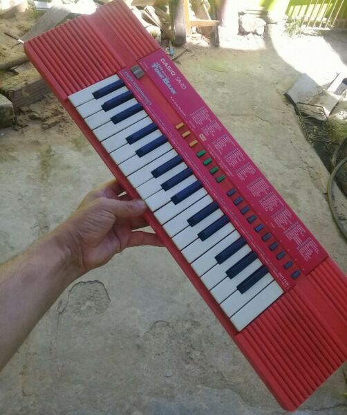 Teclado casio sa20