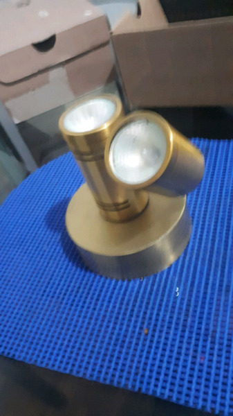 spot lámpara dicroica de bronce