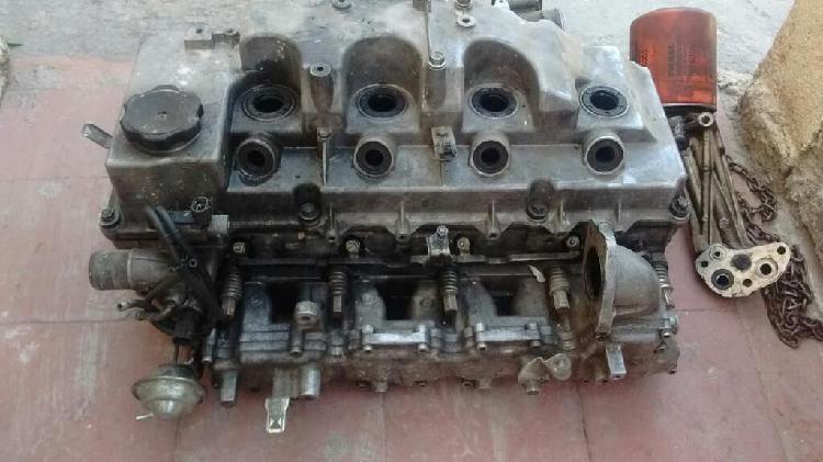 Tapa de Cilindro Y Dgrde Mitsubishi L200