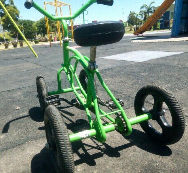 VENDO BICICLETA PARA NIÑO MANTIENE EL EQUILIBRIO CON ENVIO