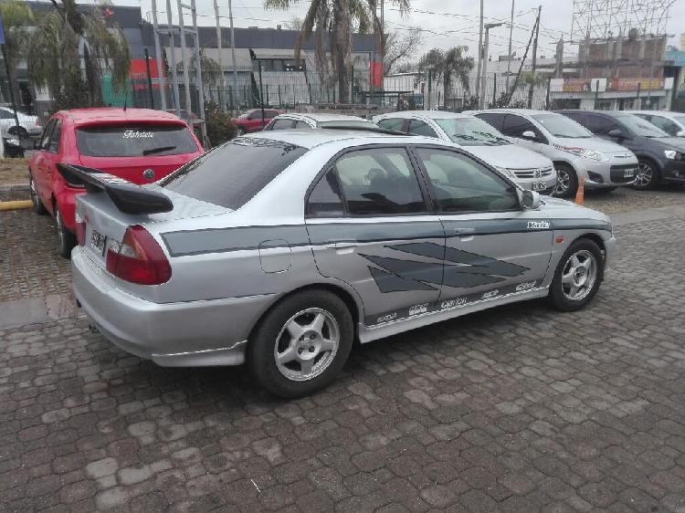 Vendo Mitsu Lancer Glxi 98