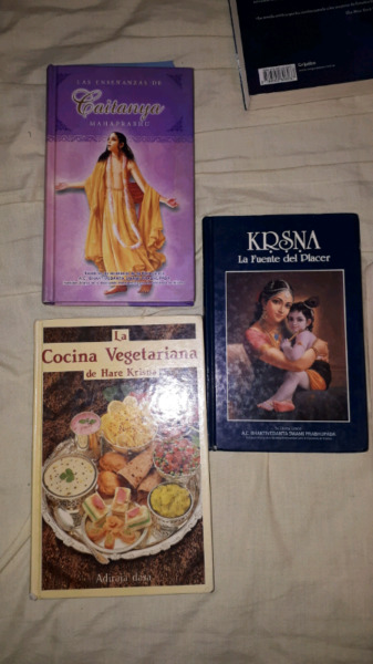libros hare krishna vaishnava himduismo vegetarianismo