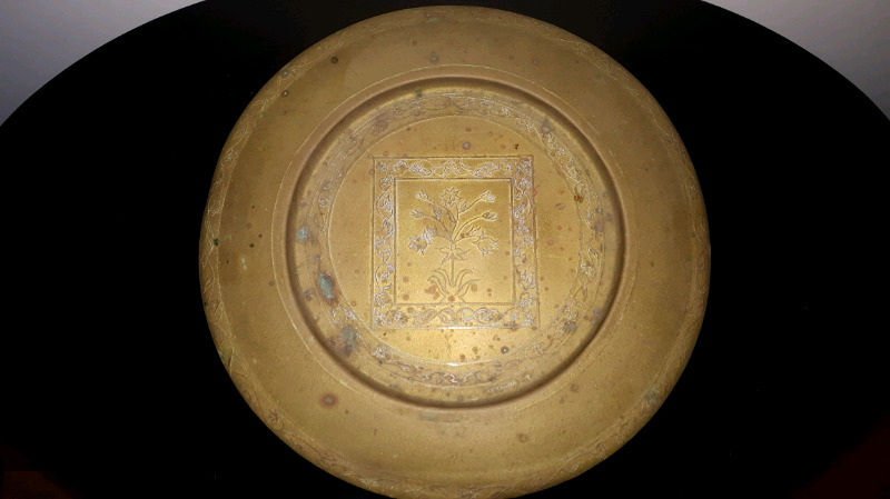 plato de bronce adorno decoración