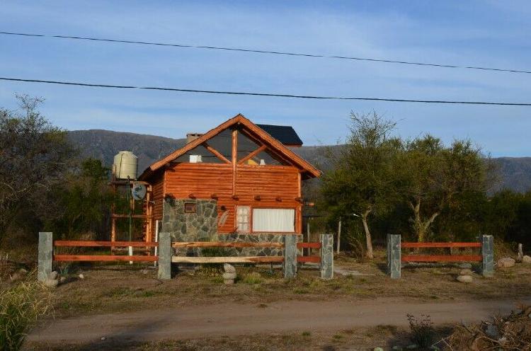 CABAÑA DE TRONCO EN LAS SIERRAS DE SAN LUISFINANCIADO