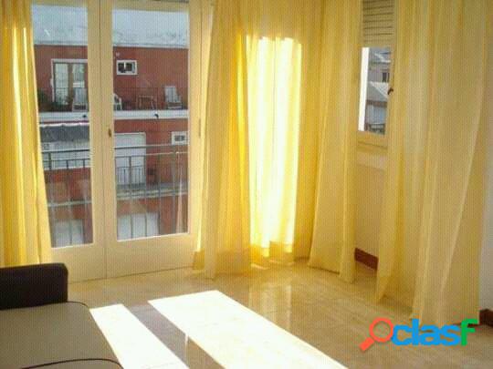 Dto 2 amb al frente con balcón - Centro