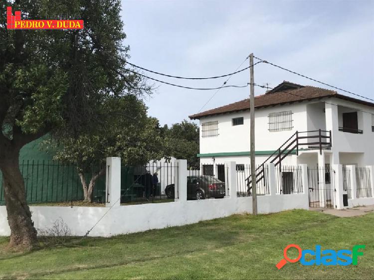 Casa en Venta Zona III de Miramar. Estado Muy Bueno.