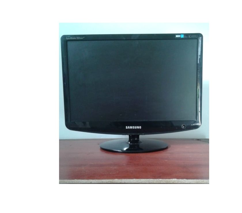 Monitor Samsung Nwe932plus