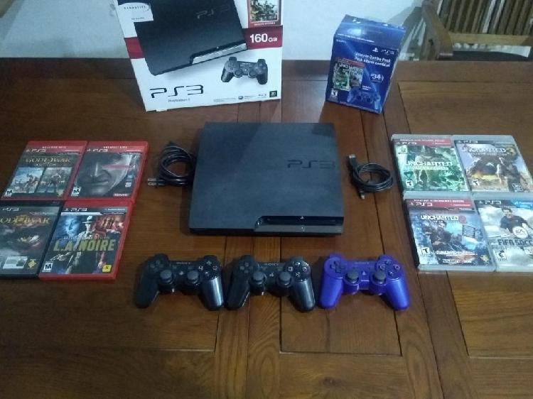 VENDO PLAYSTATION 3 SLIM 160GB Y 8 JUEGOS TODO JUNTO