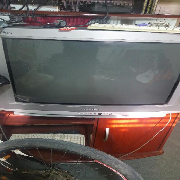 Televisor Samsung Viejo 30'