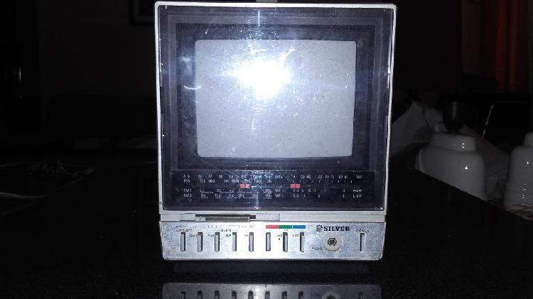 Televisor Silver Monitor 6 Modelo Ca111