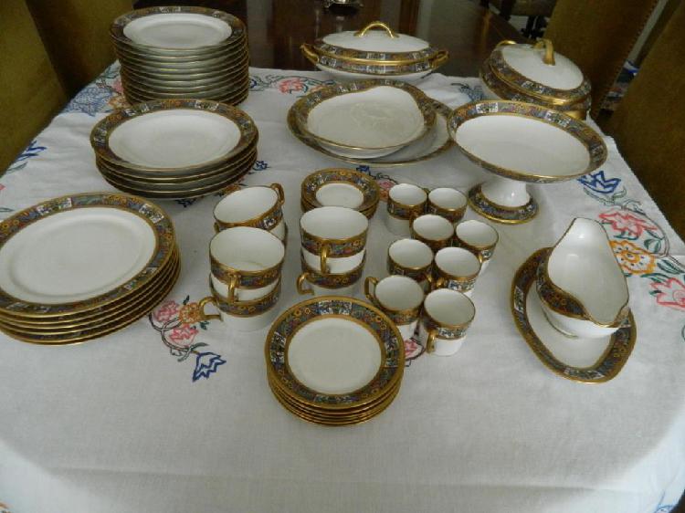 ANTIGUA VAJILLA LIMOGES FRANCIA CON GUARDAS Y ASAS DE ORO