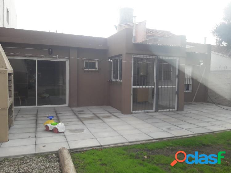 chalet en planta baja con excelente parque