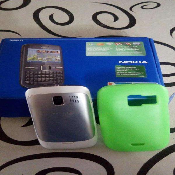 Vendo Smartphone Nokia C3. Excelente estado.