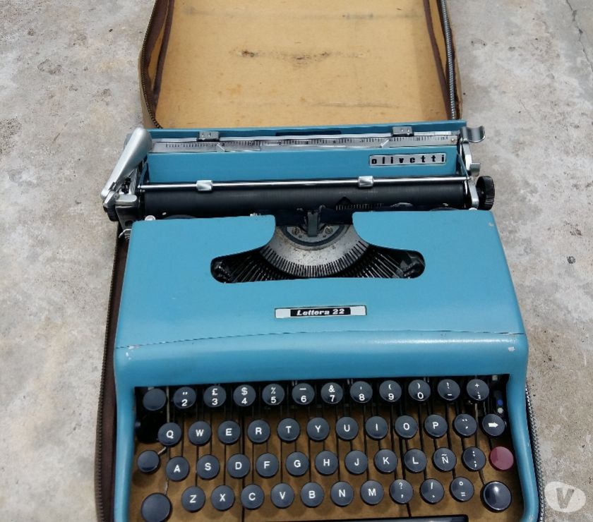 Máquina de Escribir Portátil OLIVETTI