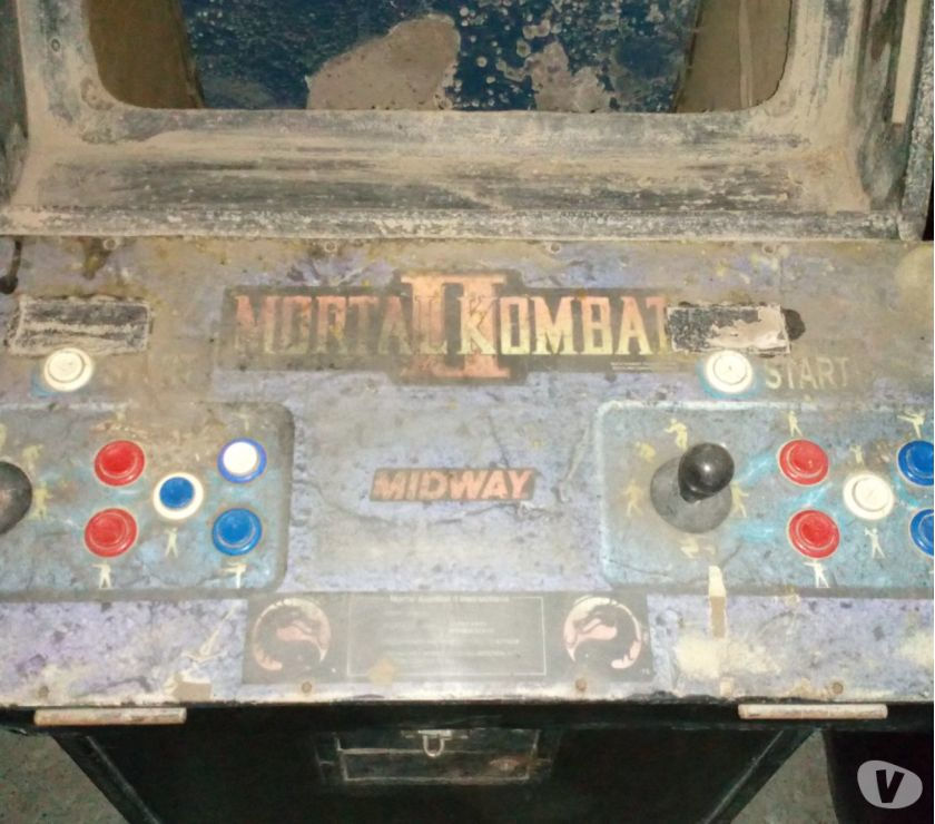 Video juego arcade mortal kombat