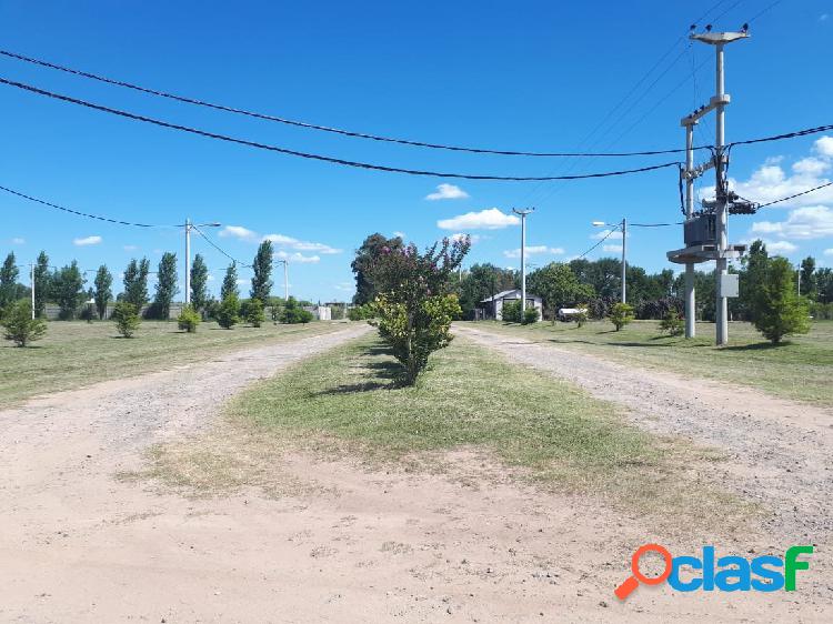 Barrio Cerrado LAS CASUARINAS, Ibarlucea. Financiados.